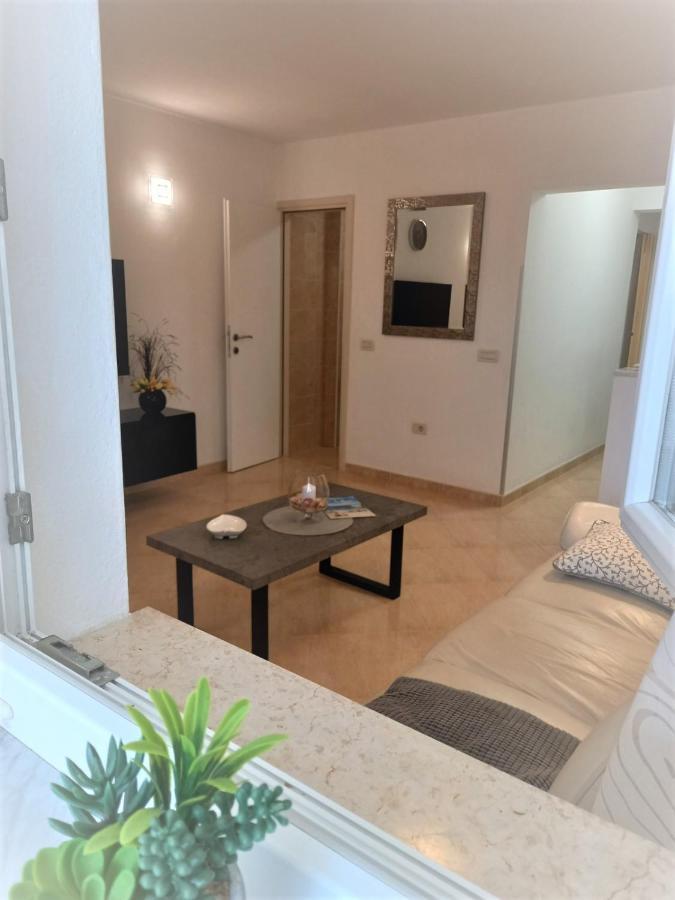 Melody Apartment Πόρετς Εξωτερικό φωτογραφία