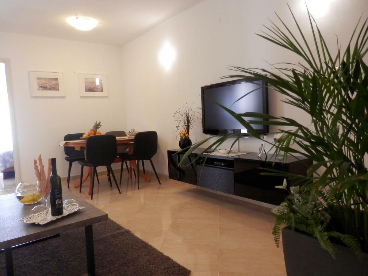 Melody Apartment Πόρετς Εξωτερικό φωτογραφία